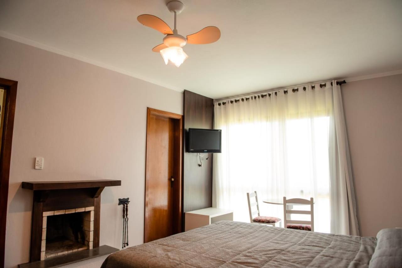 Hotel Vila Verde ノーヴァ・ペトローポリス エクステリア 写真