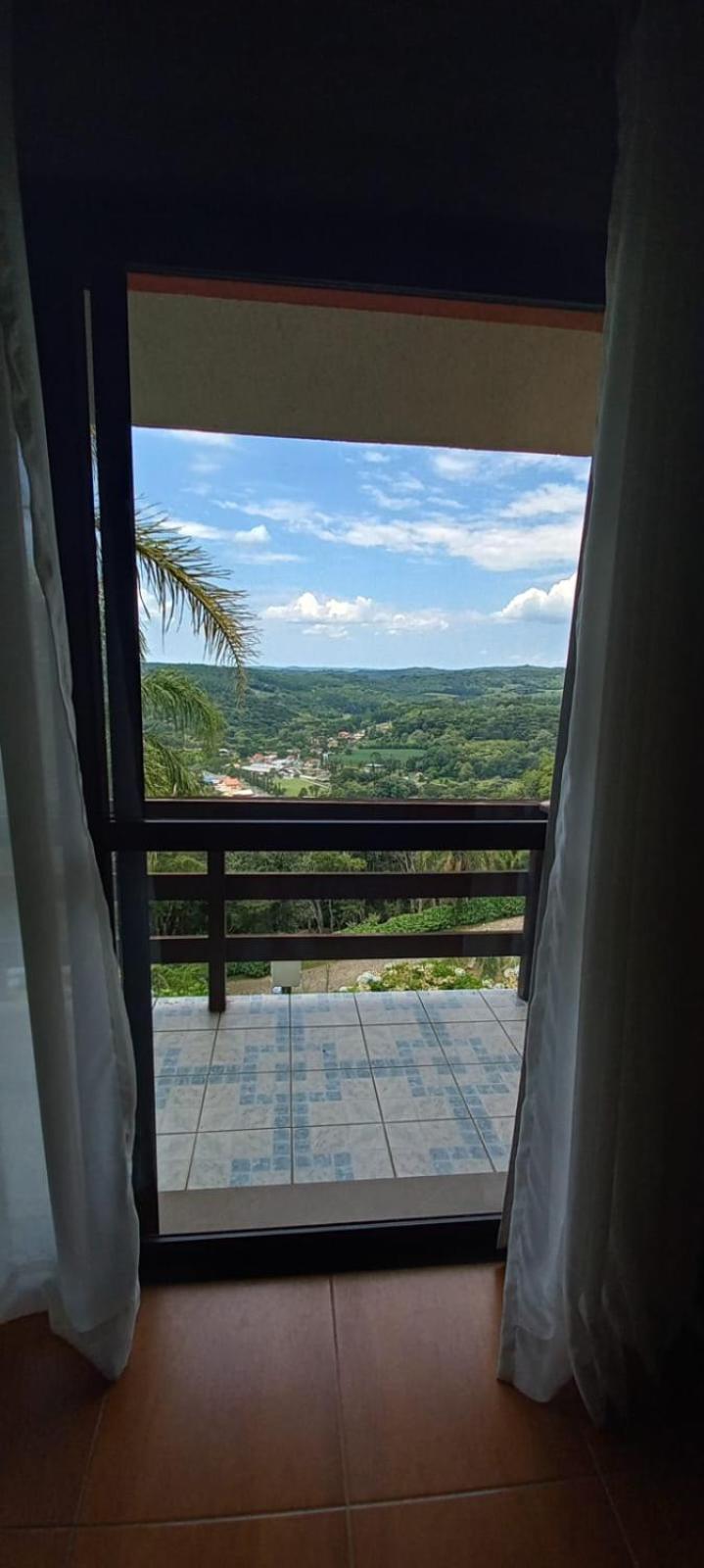 Hotel Vila Verde ノーヴァ・ペトローポリス エクステリア 写真