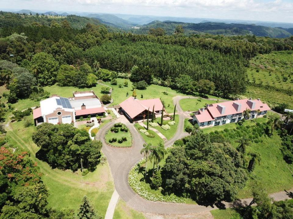 Hotel Vila Verde ノーヴァ・ペトローポリス エクステリア 写真